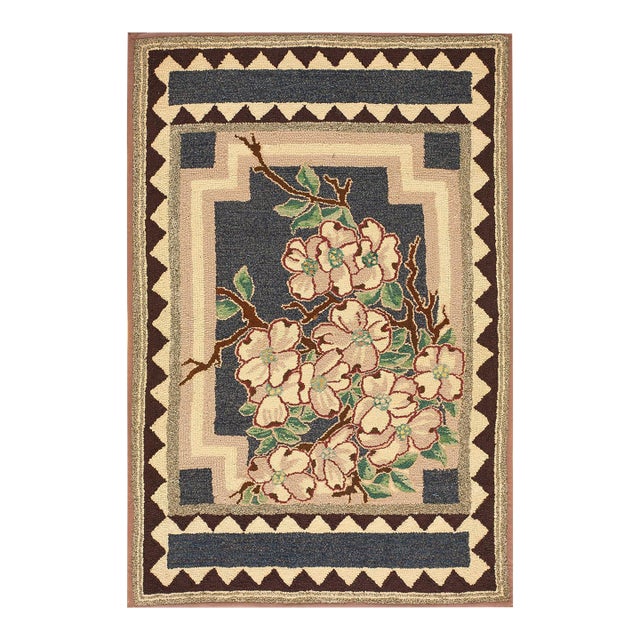 1920s Gray Floral Traditional Floral Antique American Hooked Rug 2'9" X 4'2" Handknotted Wool Carpet For Sale