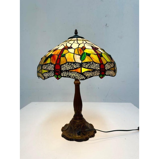 Tiffany Style Table Lamp in Glass For Sale - Image 5 of 5