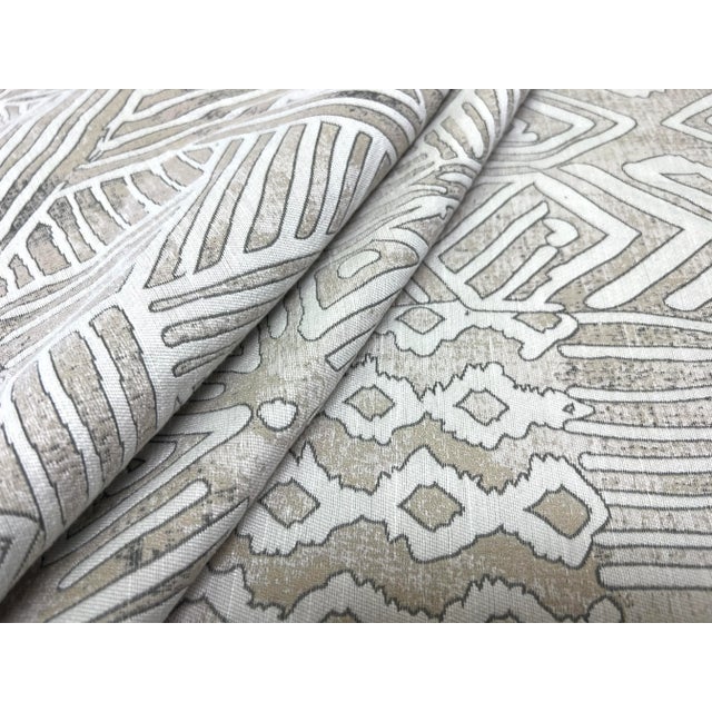 2020s Water Stain Resistant Zarin Fabrics Aspara Linen Beige Grey Off White Ethnic Tribal Upholstery Drapery Fabric For Sale - Image 5 of 8