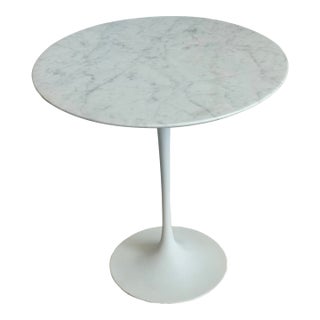 Eero Saarinen White Carrara Marble Tulip Side Table Knoll Mid Century Modern For Sale