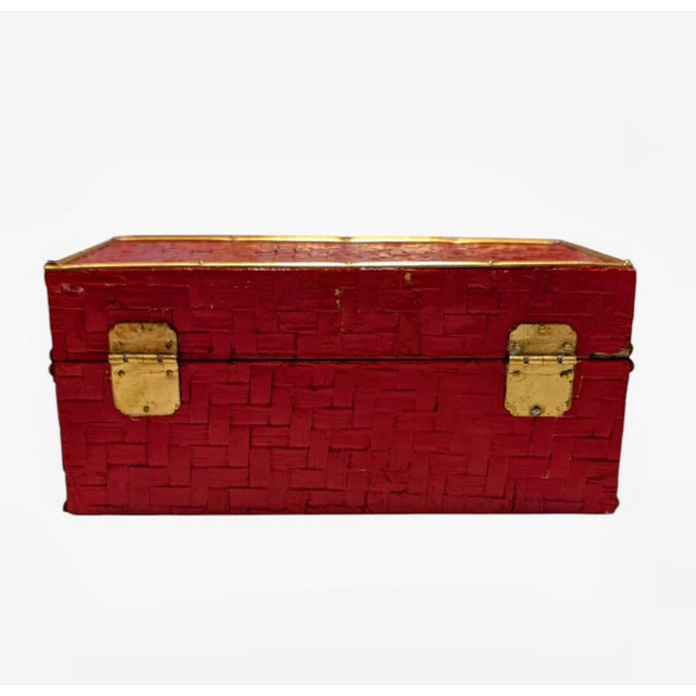 1930s Elegant Red Lacquer Woven Bamboo Box For Sale In Boston - Image 6 of 10