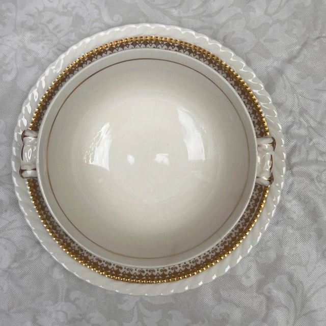 Rare 1930s "Monticello" Ivory Footed Cream Soups and Underplates With Gold Trim by Steubenville for Herman C. Kupper New York, Set of 6 For Sale - Image 9 of 13