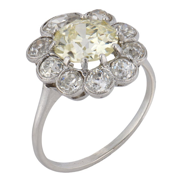 1930s Art Deco Gia 3.01 Carat Old European Diamond Platinum Cluster Ring, Size 7.75 For Sale