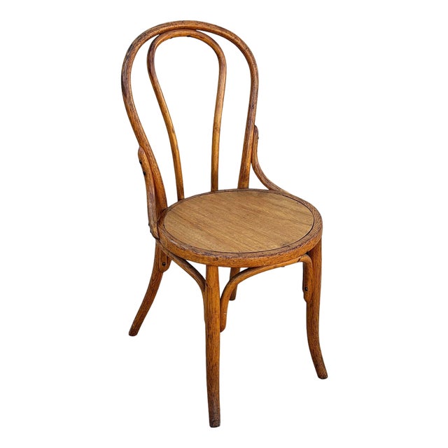 Early 20th Century Vienna Secession Light Stain Bent Oak Chair No. 7 Attributed to Thonet For Sale