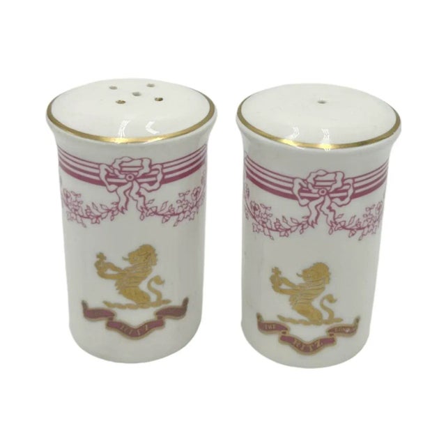 Vintage Hotel Ritz London Porcelain Royal Doulton Salt & Pepper Shakers- A Pair For Sale - Image 11 of 12