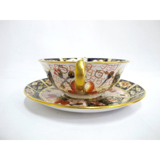 Japanese Early 20th Century Royal Crown Derby 2451 Traditional Imari Bone China Soup Cup Bowl & Saucer Set - 4pcs For Sale - Image 3 of 14