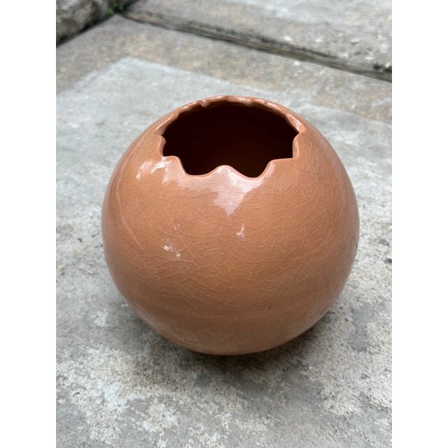 Abstract 1980s Vintage Abstract Ceramic Squiggle Mouthed Vase For Sale - Image 3 of 3