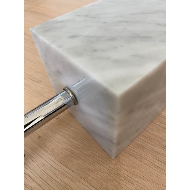 1970s Modernist Light Gray Carrara Marble Table Lamp in the Manner of Walter Von Nessen For Sale - Image 5 of 13