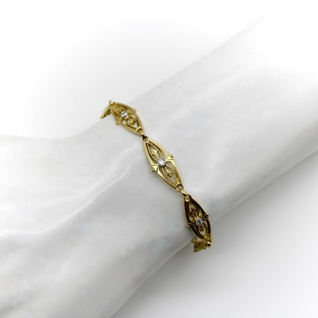 Metal Late 19th Century Victorian French 18k Gold Fancy Link Bracelet With Diamonds For Sale - Image 7 of 12