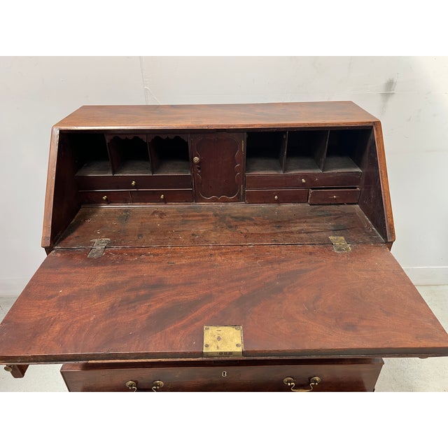 19th Century English Mahogany and Veneer Slant-Front Desk For Sale - Image 4 of 16