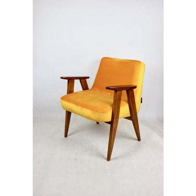 1970s Yellow Gold Model 366 Lounge Chair by Józef Chierowski, 1970s For Sale - Image 5 of 11