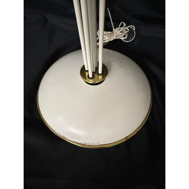 Vintage Murano Glass Lily Floor Lamp. Original condition from the late 1970's This is a very elegant lamp with a heavy 16"...