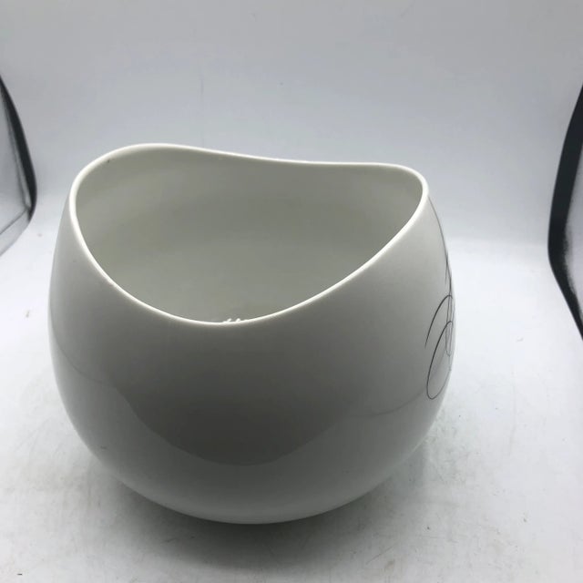 Ceramic Planter Vase by Raymond Loewy for Continental China For Sale - Image 7 of 11