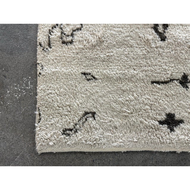 2010s 9ft X 12 Ft Moroccan/Beni Ourain–Style Area Rug For Sale - Image 5 of 12