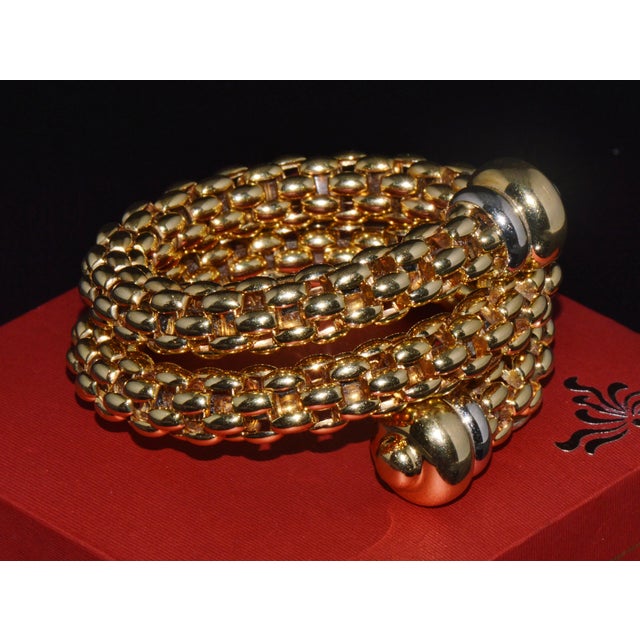 Mid-Century Modern Vintage Fope Flex’it Double Wrap Bangle Bracelet in 18k Yellow & White Gold For Sale - Image 3 of 18
