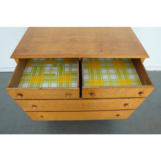 Vintage Warren Furniture Co. 4-Drawer Dresser For Sale - Image 10 of 17