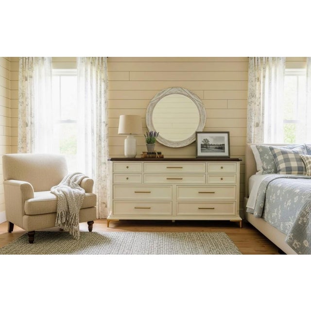 Modern 1970s Off White / Cream 10 Drawer Bassett Dresser With Champagne Gold Hardware. For Sale - Image 3 of 14