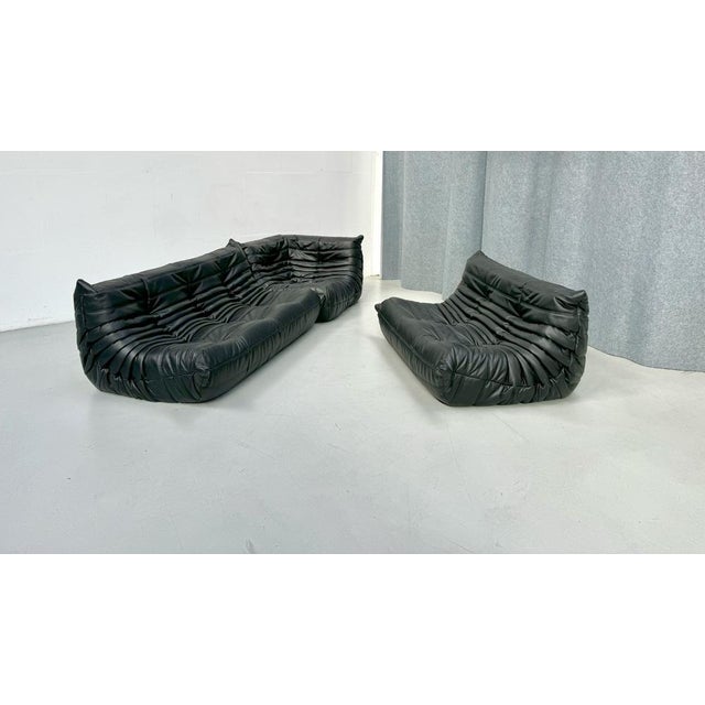 French Togo Living Room Set in Black Leather by Michel Ducaroy for Ligne Roset, Set of 3 For Sale - Image 6 of 18