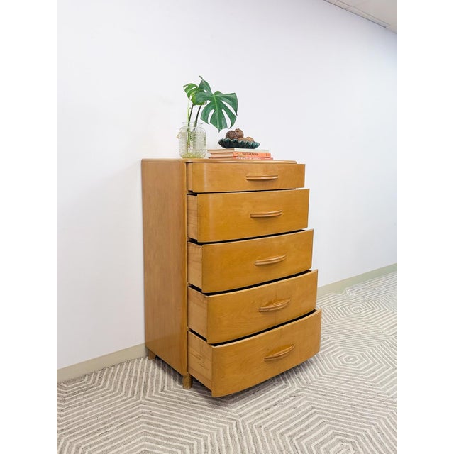 Heywood Wakefield MCM Tallboy 5-Drawer Dresser Pre-Wwii Vintage 32" Wide For Sale - Image 17 of 18