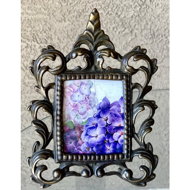 Excellent Pre-Owned Condition. Inspired by the acanthus leaf design that was vogue during the Baroque period, this...