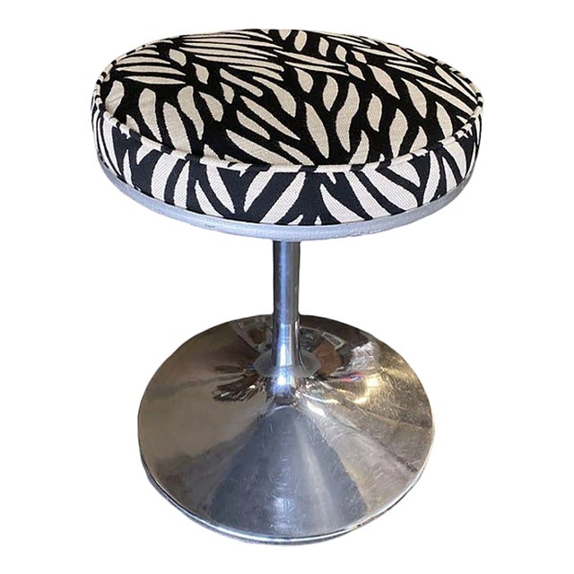 1960s "Tulip" Style Chrome Stool Attributed to Eero Saarinen With Nairobi Upholstery Seat For Sale