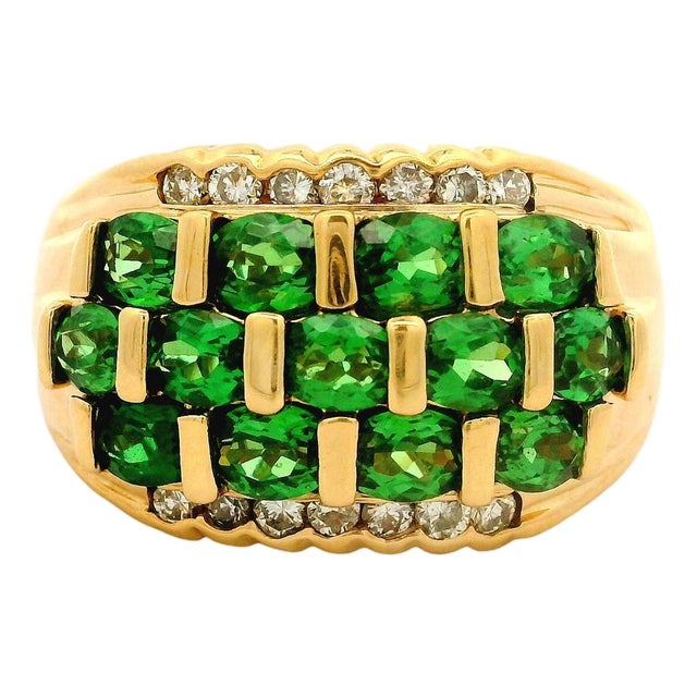 Tsavorite Garnet Diamond 18k Yellow Gold Ring, Size 7.25 For Sale