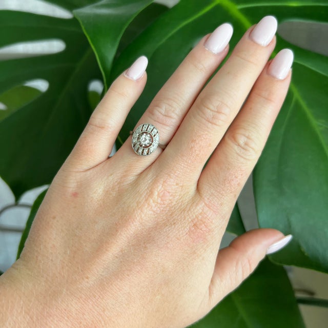 Contemporary Art Deco Gold Platinum and Diamond Ring, Size 6.5 For Sale - Image 3 of 7