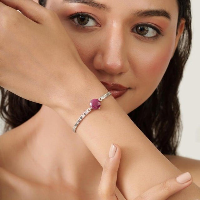 Certified Minimalist 4.9 Ct Ruby Solitaire Bracelet in 925 Sterling Silver For Sale - Image 6 of 13