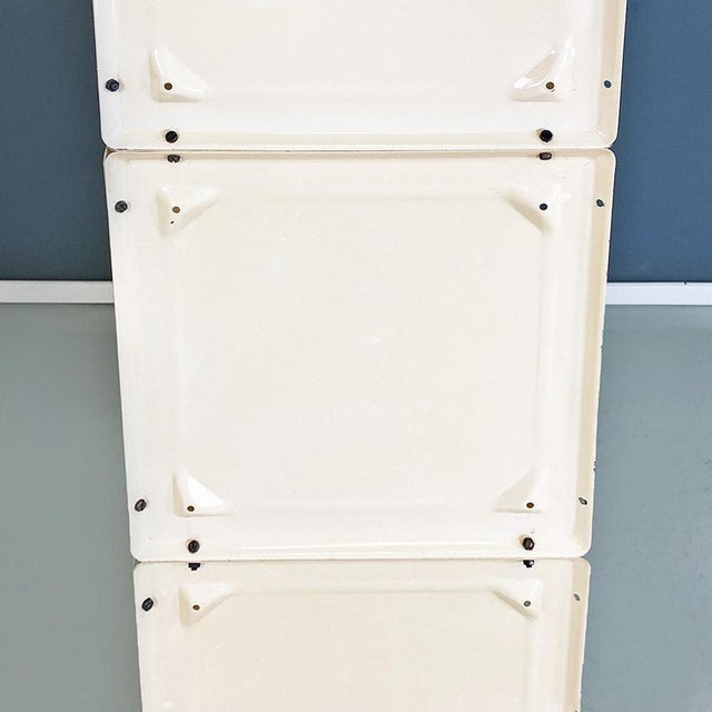Gold Italian Modern White Metal Supporting Bookcase, 1970s For Sale - Image 8 of 18