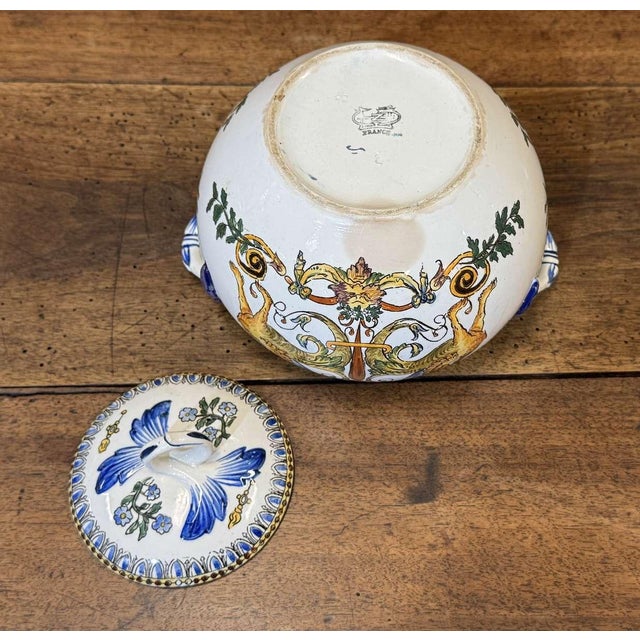 Gien Earthenware Tea and Coffee Service, 1800s, Set of 25 For Sale - Image 18 of 18