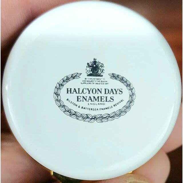 Bilston & Battersea English Fine Enamel "Happy Birthday" Round Box For Sale - Image 9 of 10