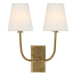 Thomas O'Brien for Visual Comfort Signature Hulton Double Sconce in Hand-Rubbed Antique Brass with Crystal Backplate with Linen Shades For Sale