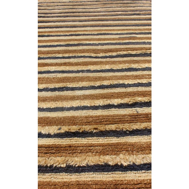 Vintage Turkish Tulu carpet with light brown, light beige/taupe and navy blue stripe pattern, rug EN-140393. Keivan Woven...
