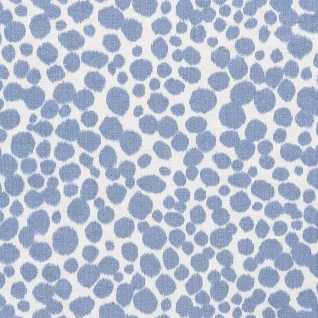 Polka dots? Animal spots? Zoe is up for interpretation. One thing's for sure ï¿½ï¿½ it's a classic warp print with staying...
