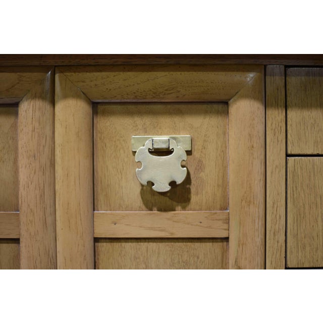 Mid 20th Century Mid Century Asian Chinoiserie Buffet by American of Martinsville For Sale - Image 5 of 15