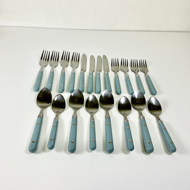 Cornflower Blue 1970s Vintage Boho Chic Contemporary Stainless Steel French Blue Handle Flatware - Set of 20, Service for 4 For Sale - Image 8 of 11