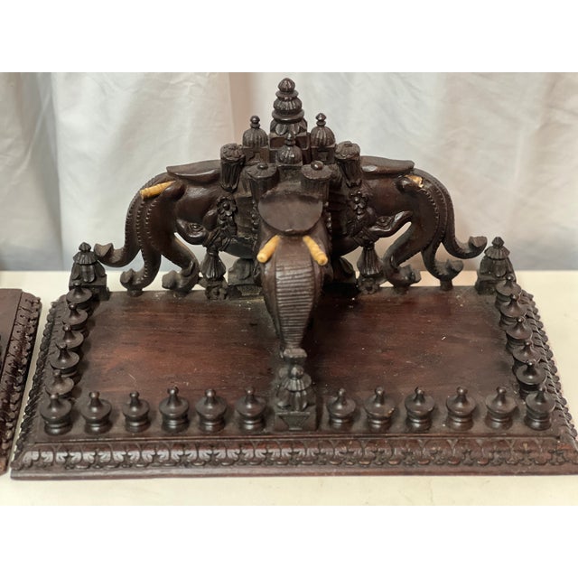 Early 19th Century Intricately Carved Anglo-Indian Wood Shelf Featuring an Elephant Head Motif. For Sale - Image 4 of 10
