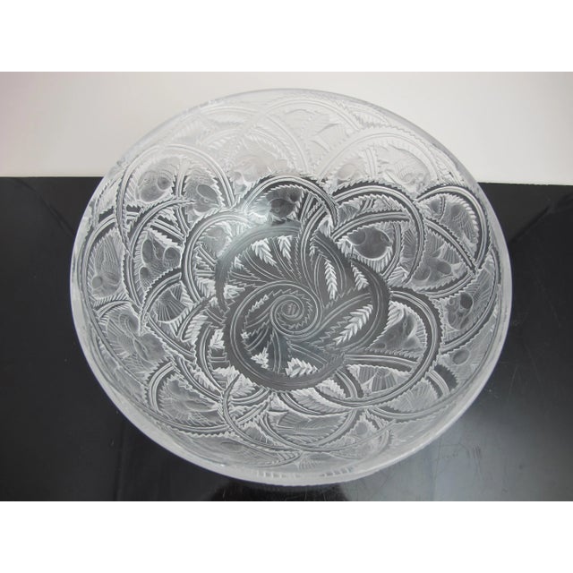 Mid 20th Century Lalique France Clear Crystal Pinson Finches Bird 9.5" Serving Bowl For Sale - Image 5 of 8