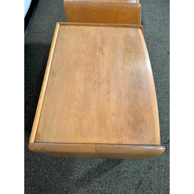 Mid 20th Century Pair of Heywood Wakefield Sculptura M-778 Nightstands in Original Champagne Finish For Sale - Image 11 of 12