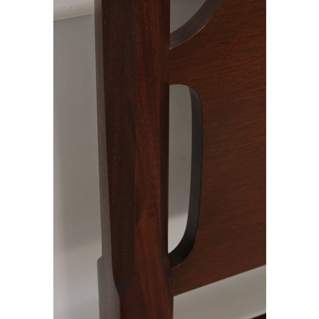 Brown Councill Craftsmen King Size Mahogany Pencil Point Bed For Sale - Image 8 of 16