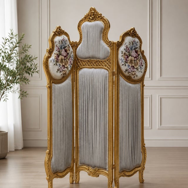 French French Louis XV Style Gold Leaf Dressing Screen – Light Gray Floral Upholstered Room Divider For Sale - Image 3 of 3