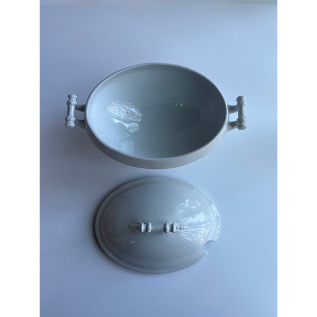 1900 - 1909 Antique J&g Meakin White Ironstone China Soup Tureen With Rope Details For Sale - Image 5 of 11