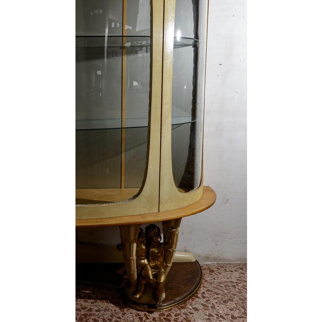 Rounded Display Cabinet in Parchment with Golden Cherubs, 1950 For Sale - Image 18 of 18