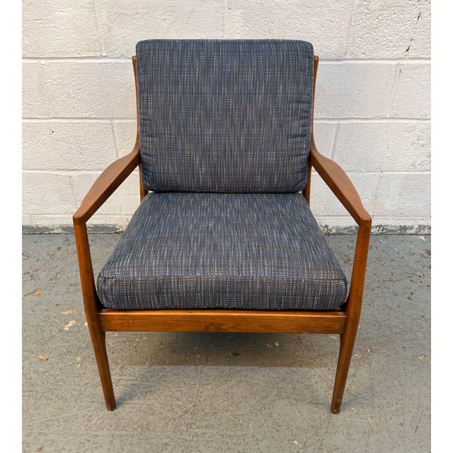 Mid-Century Modern Mid-Century Modern Sculptural Walnut Lounge Chair For Sale - Image 3 of 15