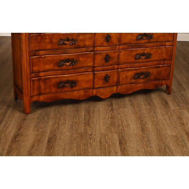 Century Louis XV Style French Provincial Triple Dresser For Sale In Philadelphia - Image 6 of 18