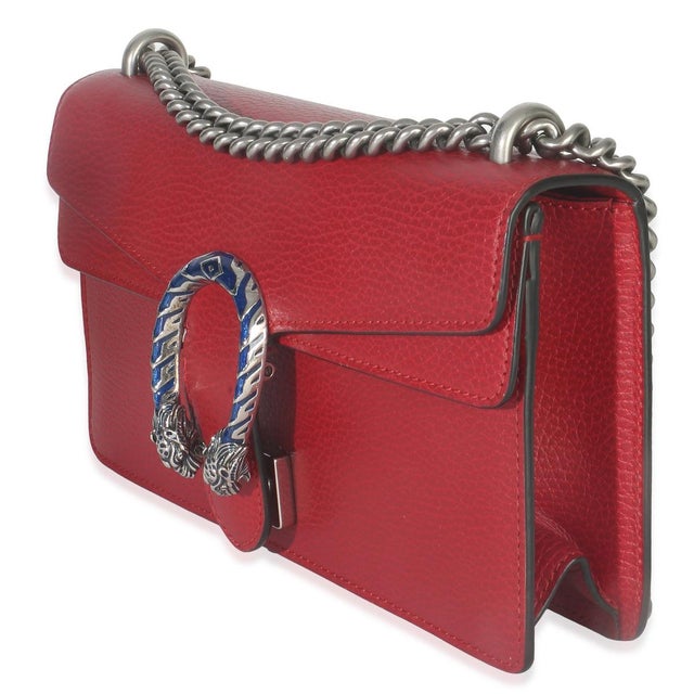 Taking the fashion sphere by storm in 2015, the Dionysus crossbody bag from Gucci was given its moniker after the Greek...