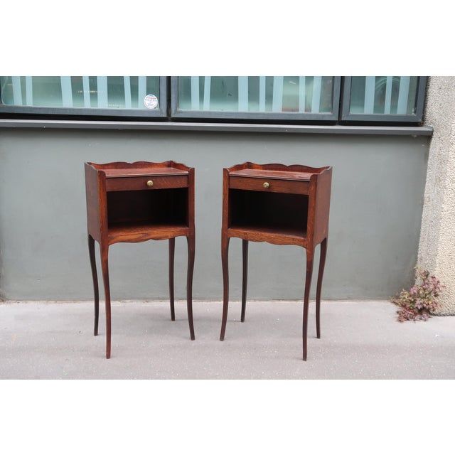 1950s Set of Two French Louis XV Style Side Tables Nightstands. For Sale In Los Angeles - Image 6 of 13