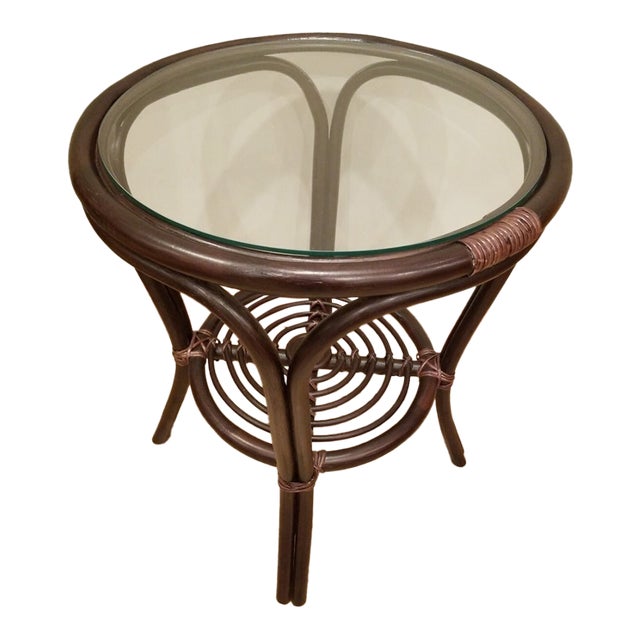 Vintage MCM Rattan Natural Wicker Handmade Round Coffee Table With Glass Top For Sale