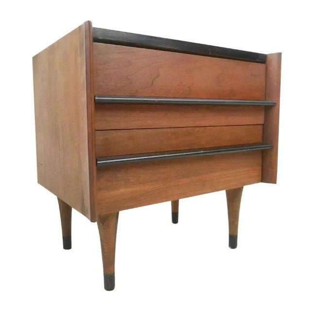 This beautiful walnut nightstand by American of Martinsville features the sturdy construction and fantastic wood grain the...