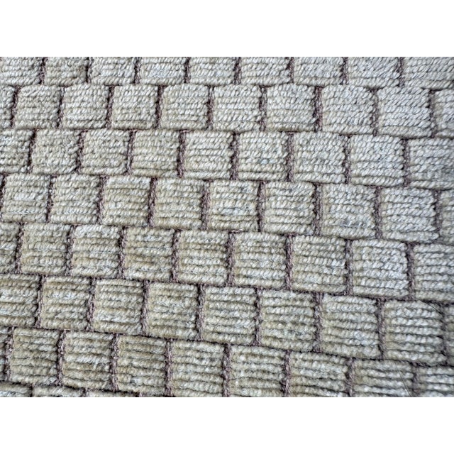 Cream Late 20th Century Large Louis XV Style French Provincial Carved Ottoman, Cream Painted Cabriole Frame, Neutral Woven Basketweave Upholstery For Sale - Image 8 of 13